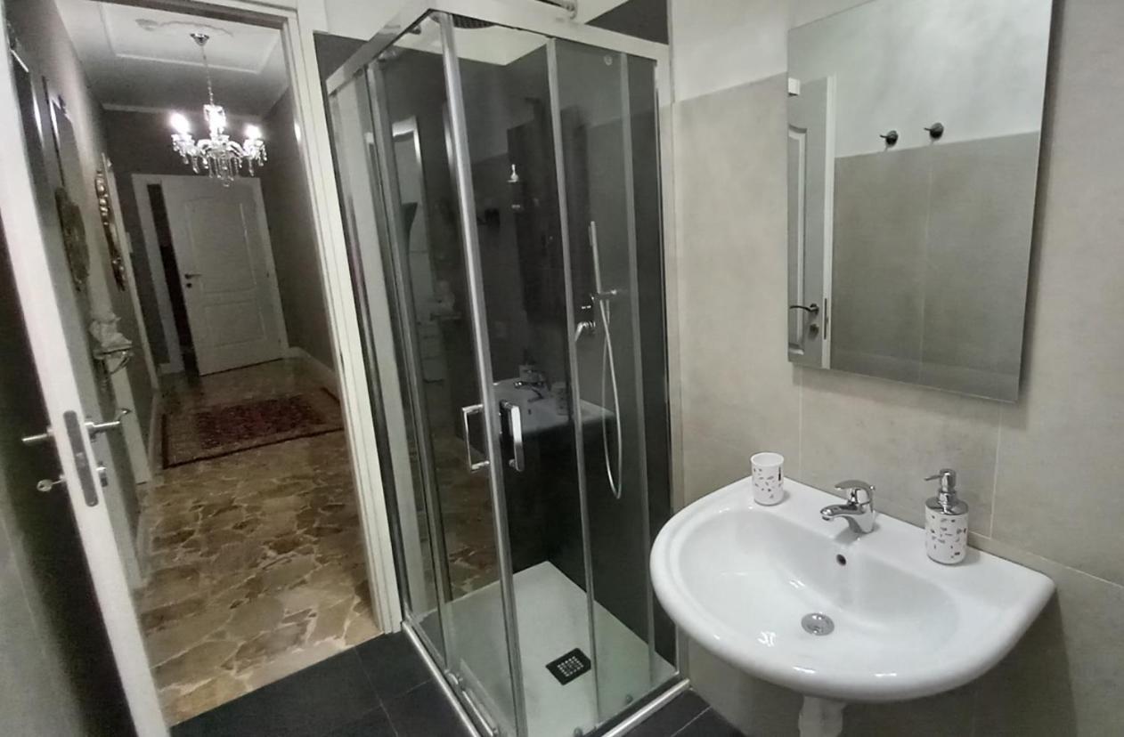 Il Castello Di Venere Hotel Rota d'Imagna Luaran gambar